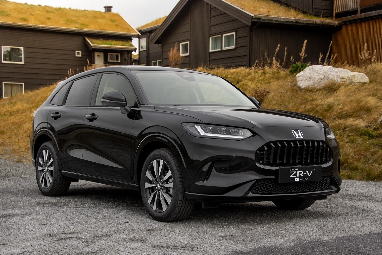 Honda All New ZR-V e:HEV, official three-quarter front view